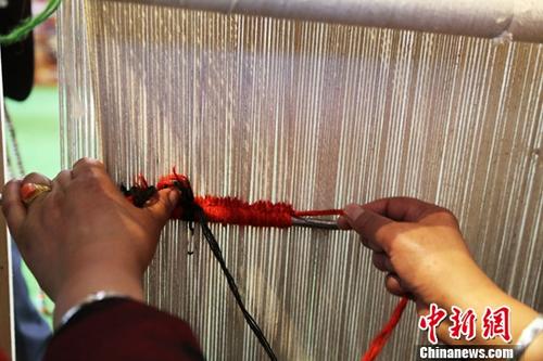 前三季度中国纺织业运行平稳 成本、环保压力加大